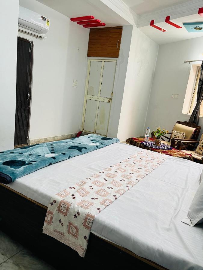 Tiwari G Home Stay Удджайн Екстер'єр фото