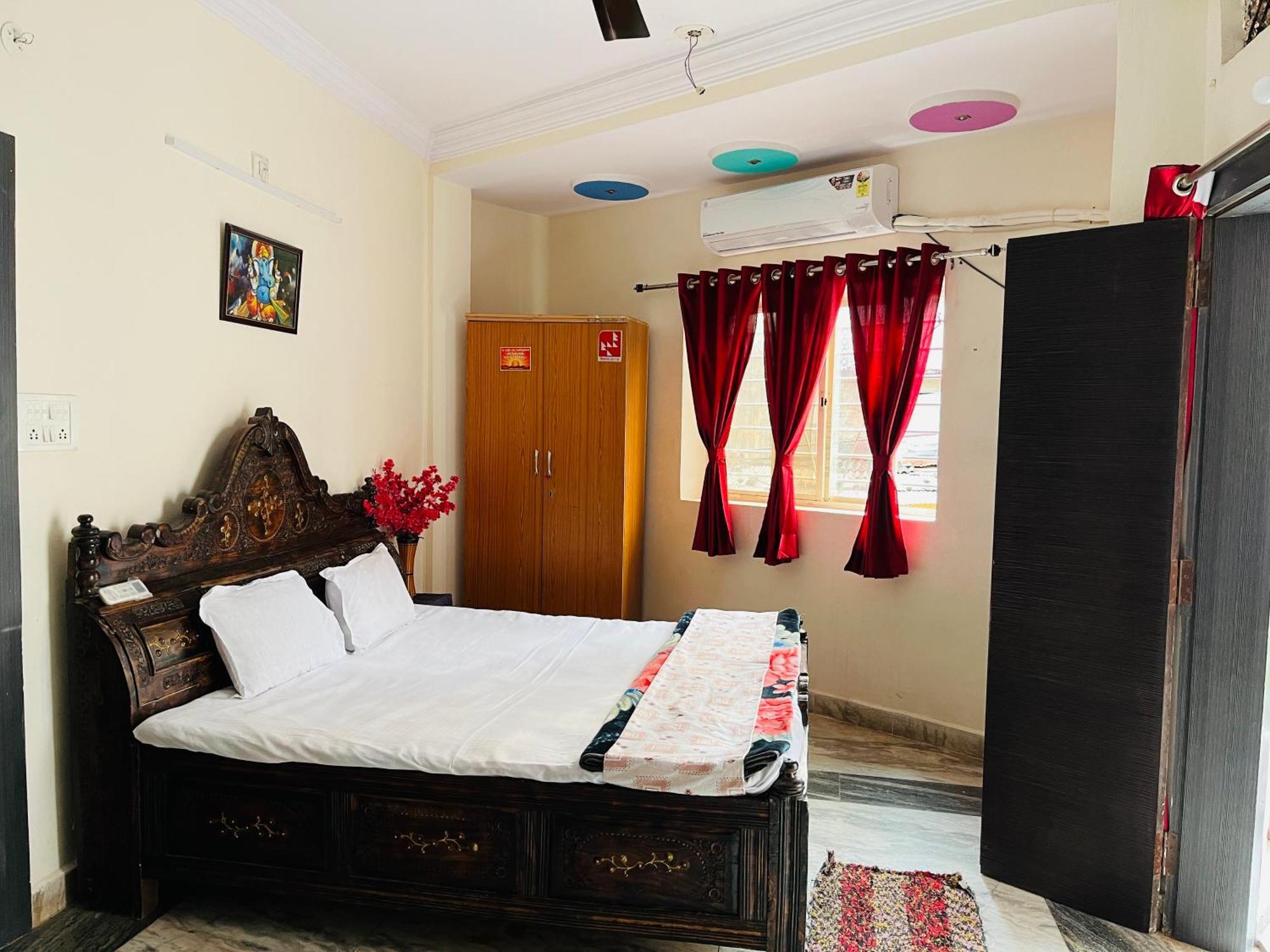 Tiwari G Home Stay Удджайн Екстер'єр фото